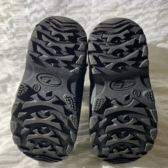 Child Size 9 Target Snow Boots. In Great Used Condition. Black Orange Winter - Picture 5 of 7